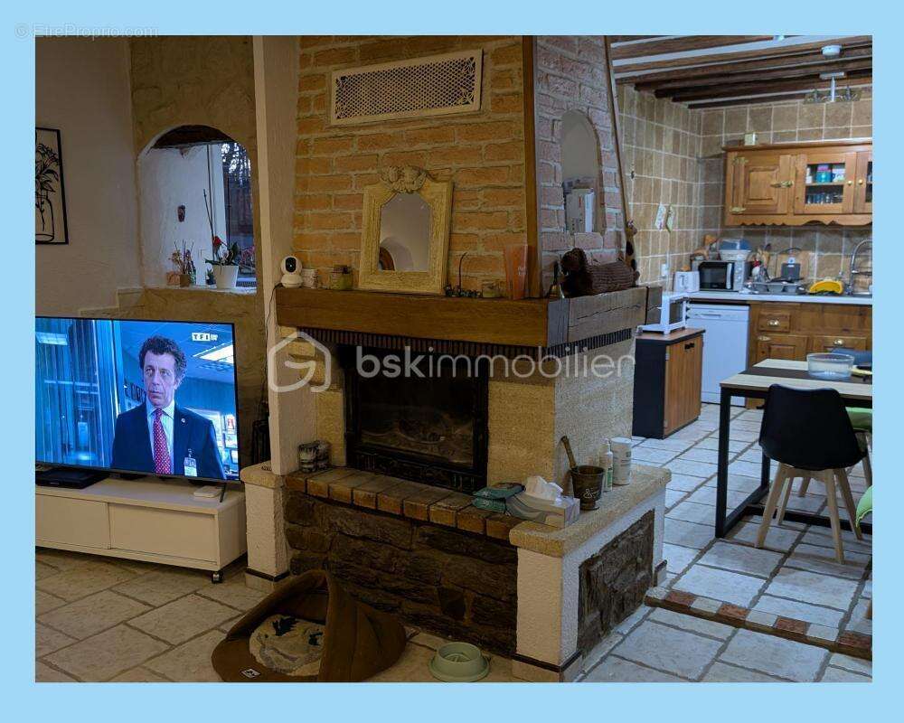 Maison à SAINT-GERMAIN-SOUS-DOUE