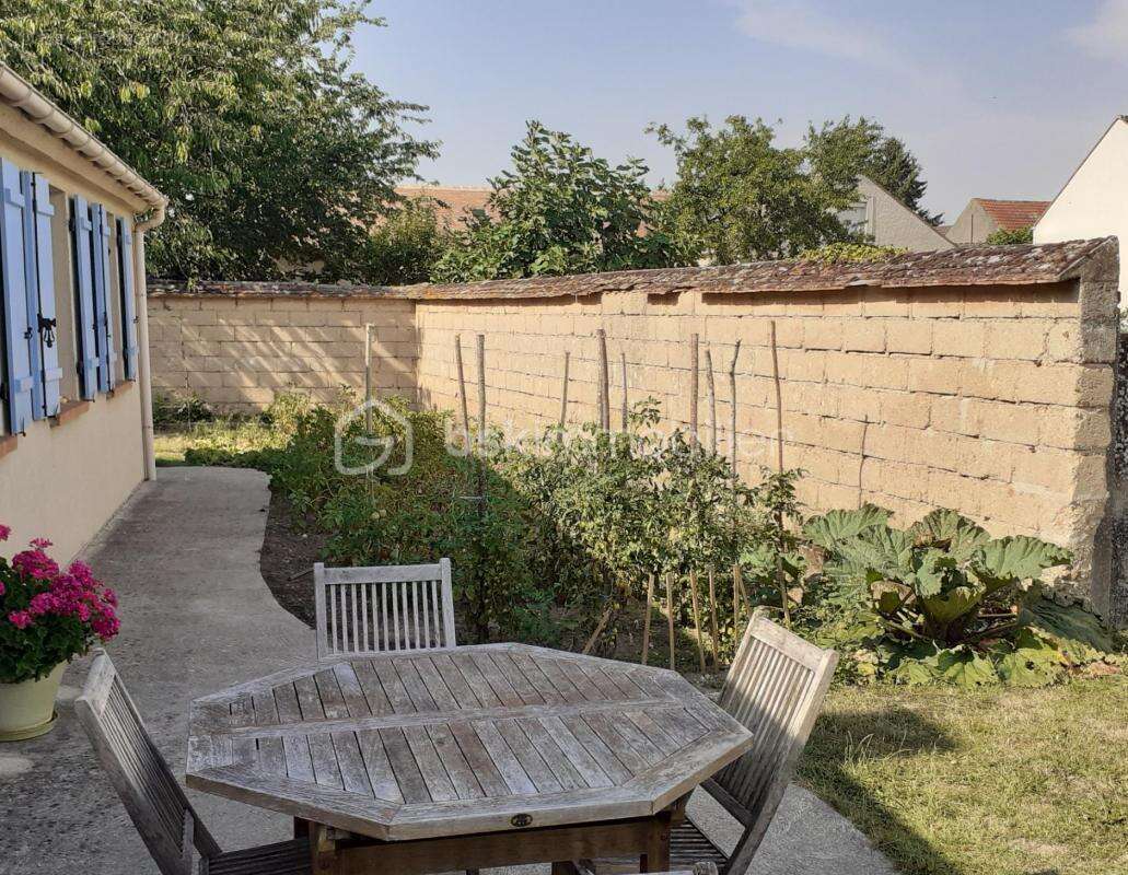 Maison à MAROLLES-SUR-SEINE