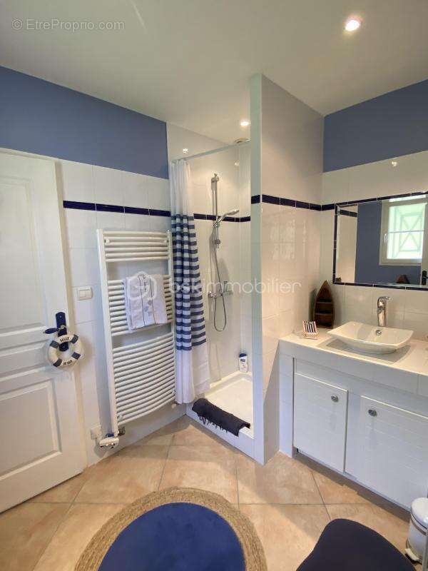 Maison à CASTELGINEST