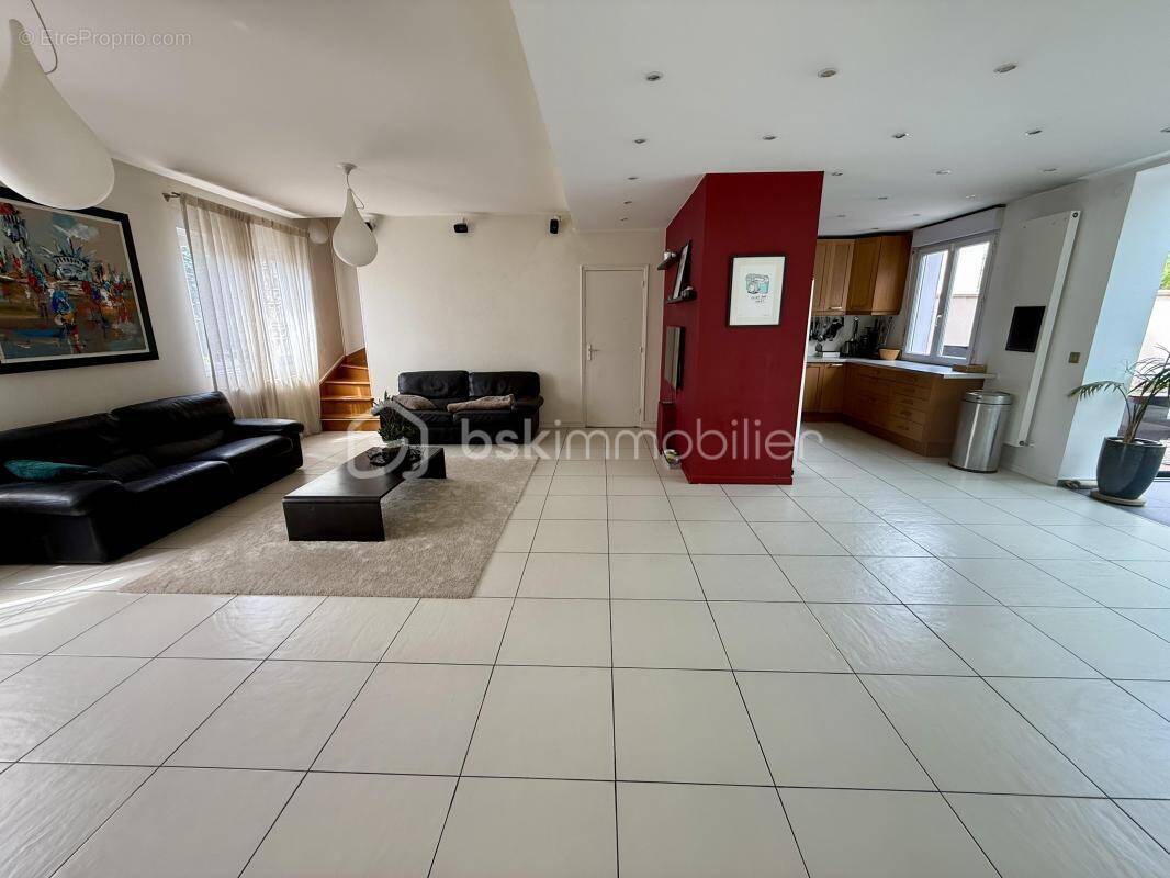 Maison à GOURNAY-SUR-MARNE