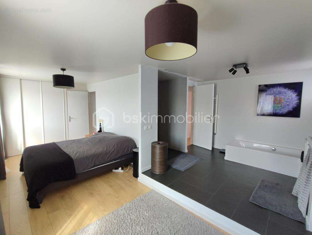 Maison à GOURNAY-SUR-MARNE