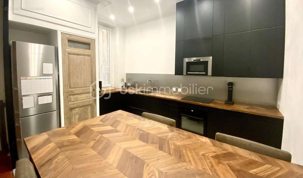 Appartement à MARSEILLE-6E