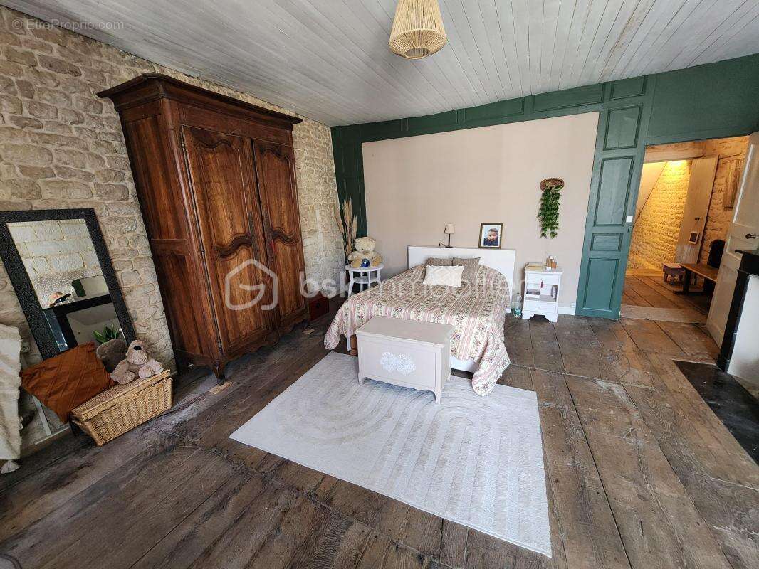 Maison à SAINT-POMPAIN