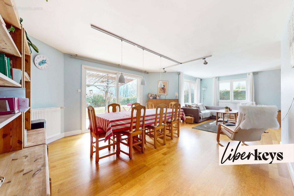 Maison à MONTBONNOT-SAINT-MARTIN