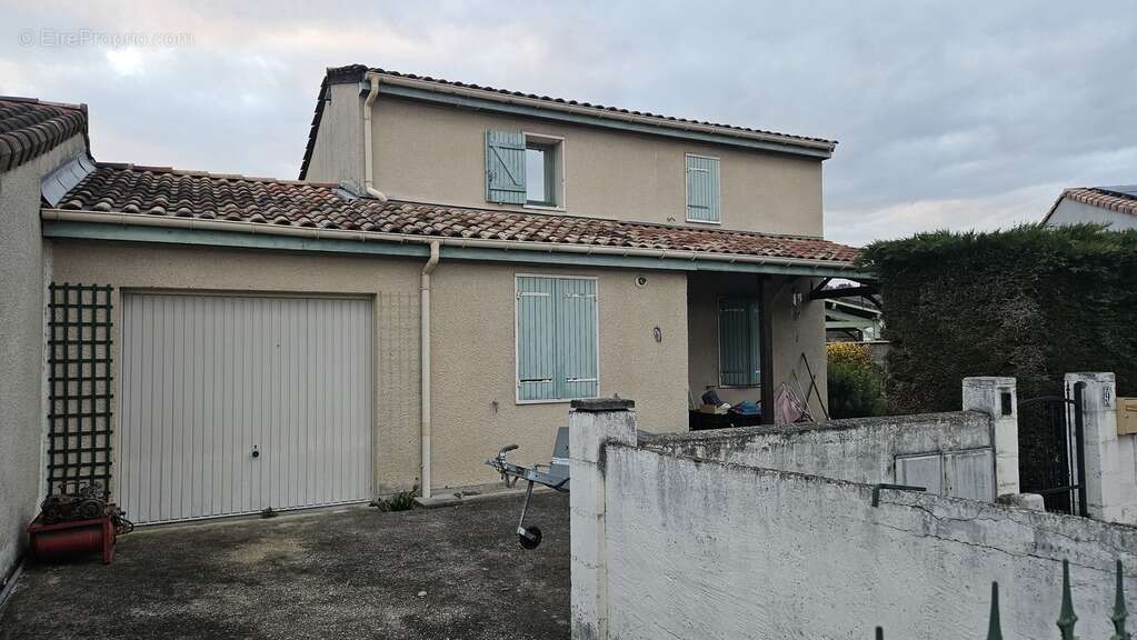 Maison à BON-ENCONTRE