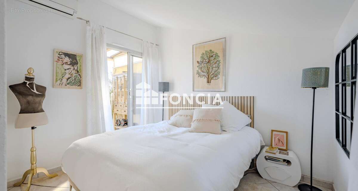 Appartement à CARQUEIRANNE