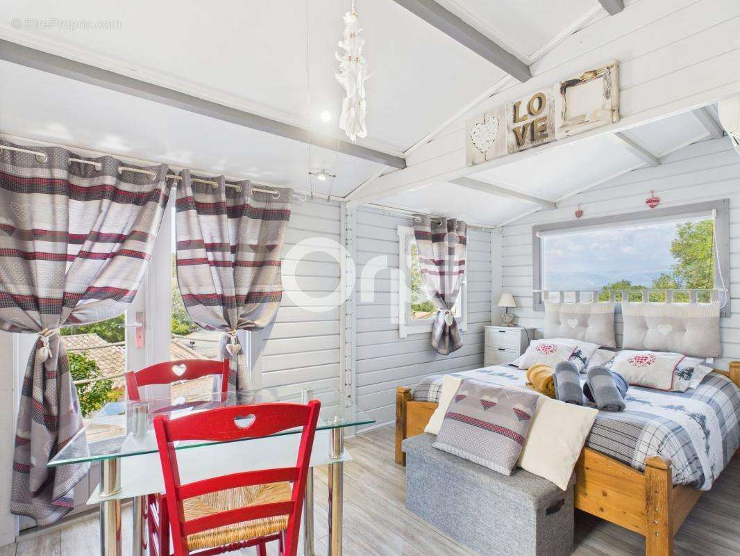 Maison à LES ADRETS-DE-L&#039;ESTEREL