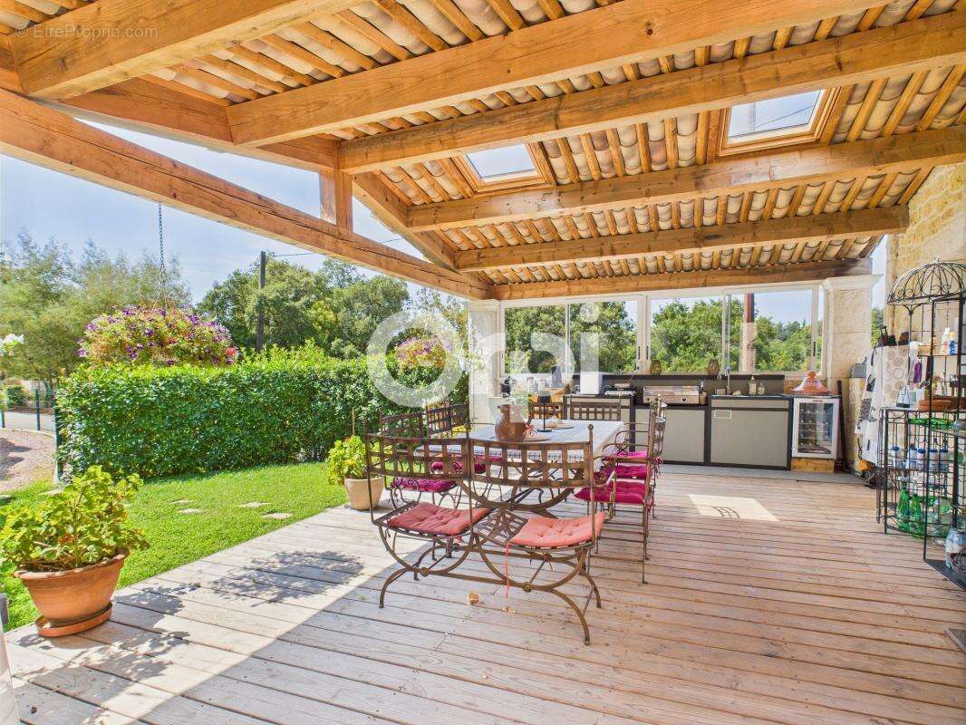 Maison à LES ADRETS-DE-L&#039;ESTEREL