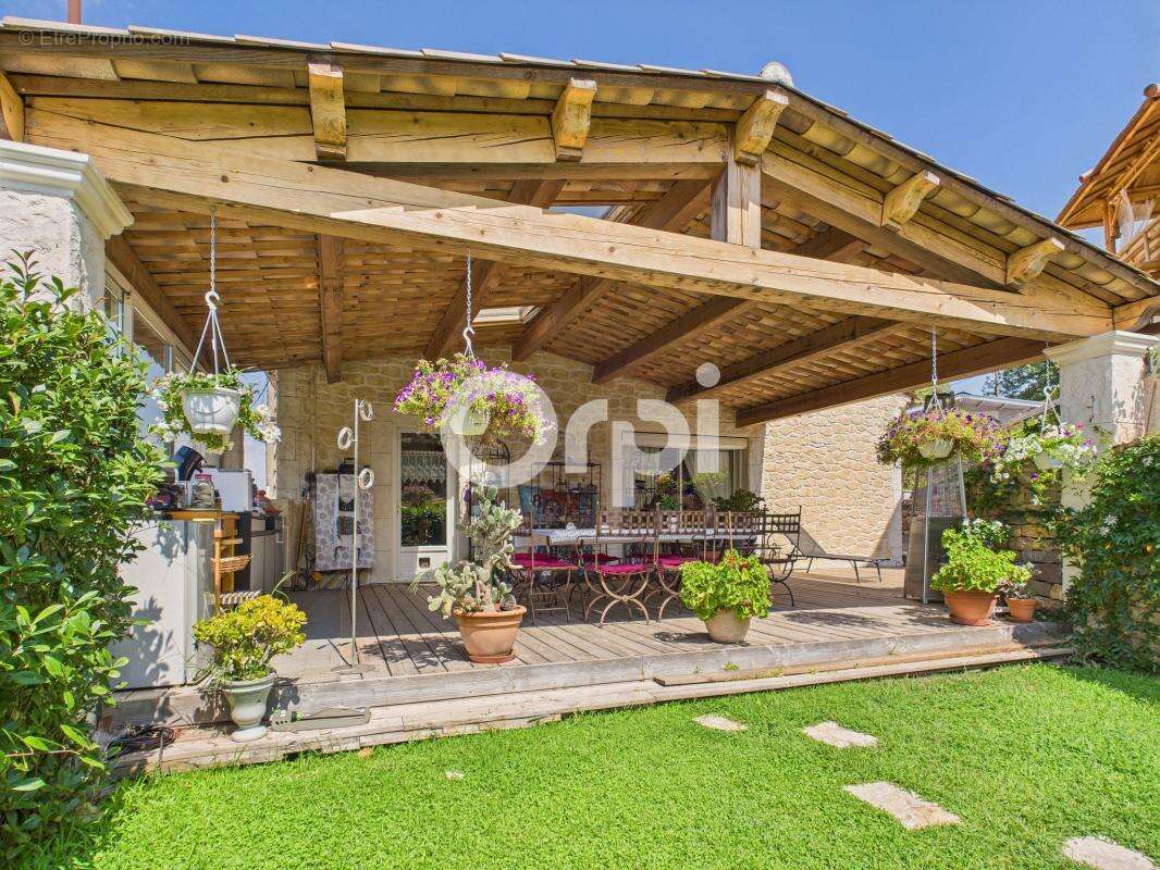Maison à LES ADRETS-DE-L&#039;ESTEREL
