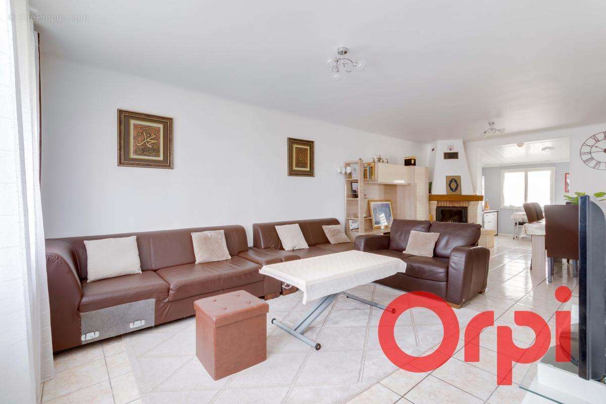 Maison à LE BLANC-MESNIL