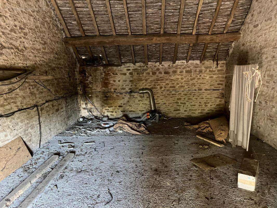 Maison à CONDE-SUR-SARTHE