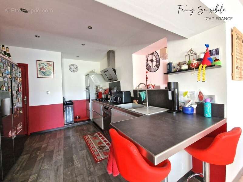 Maison à SEILLONS-SOURCE-D&#039;ARGENS