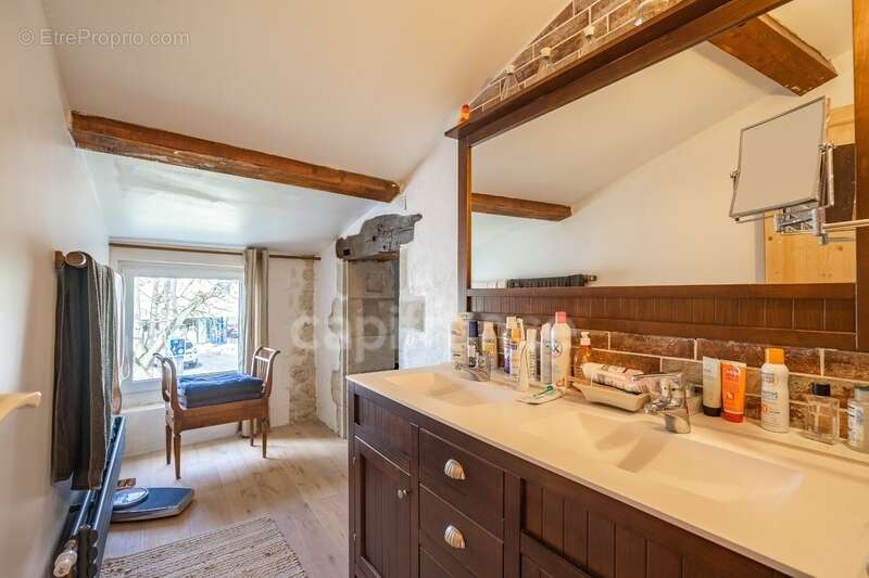 Maison à SAINT-SULPICE-DE-ROYAN