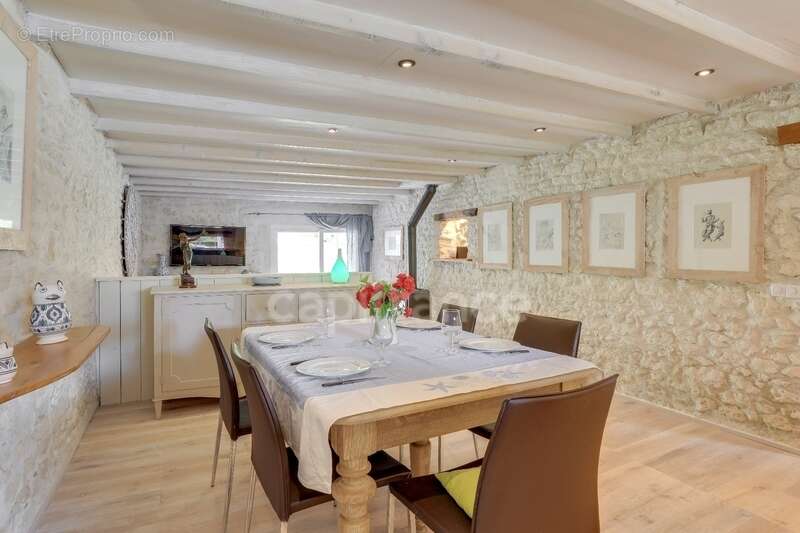 Maison à SAINT-SULPICE-DE-ROYAN