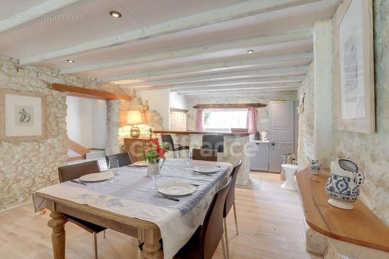 Maison à SAINT-SULPICE-DE-ROYAN