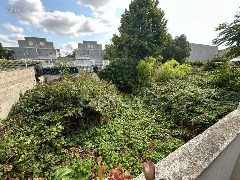 Appartement à COLOMBES