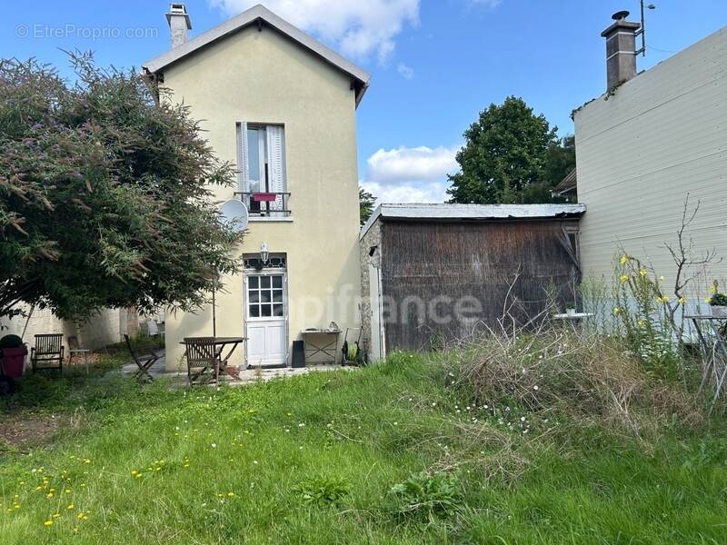 Appartement à COLOMBES