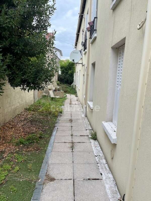 Appartement à COLOMBES