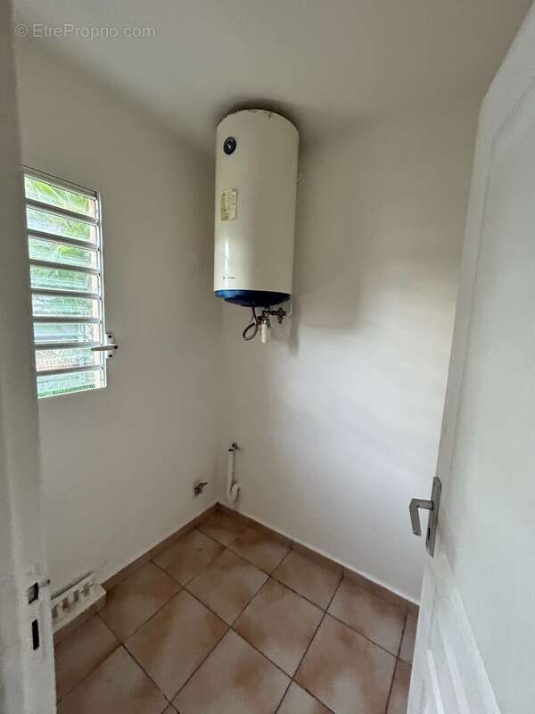 Maison à BAIE-MAHAULT