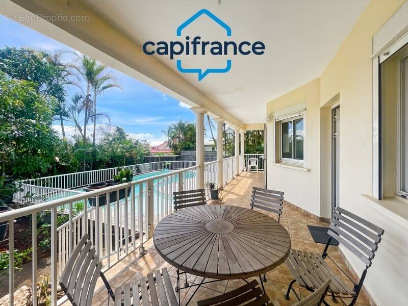 Maison à SAINTE-SUZANNE