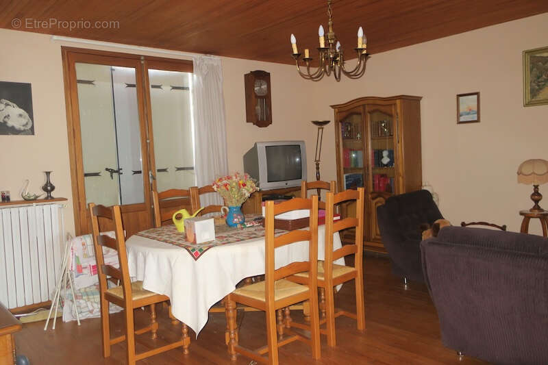 Maison à SAINT-SATURNIN