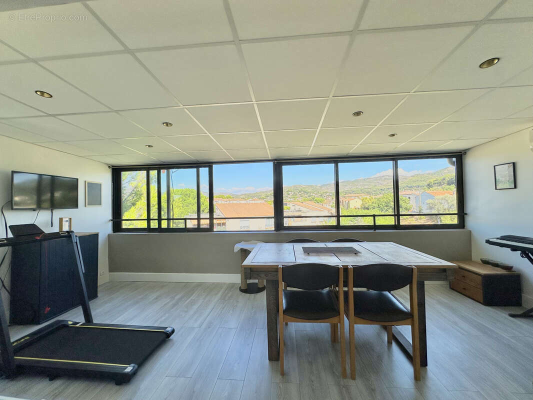 Appartement à PLAN-DE-CUQUES