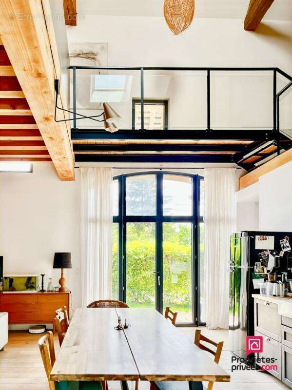 Maison à VAULT-DE-LUGNY