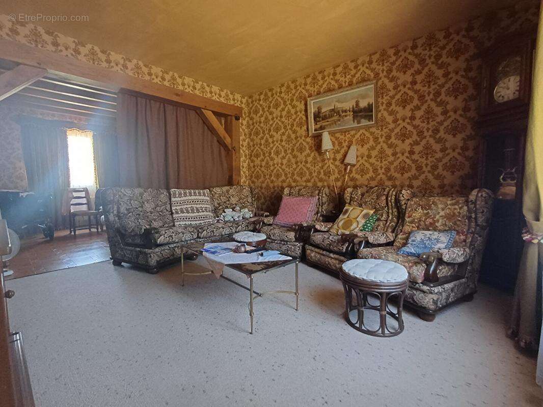 Maison à LA CHAUSSEE-SUR-MARNE