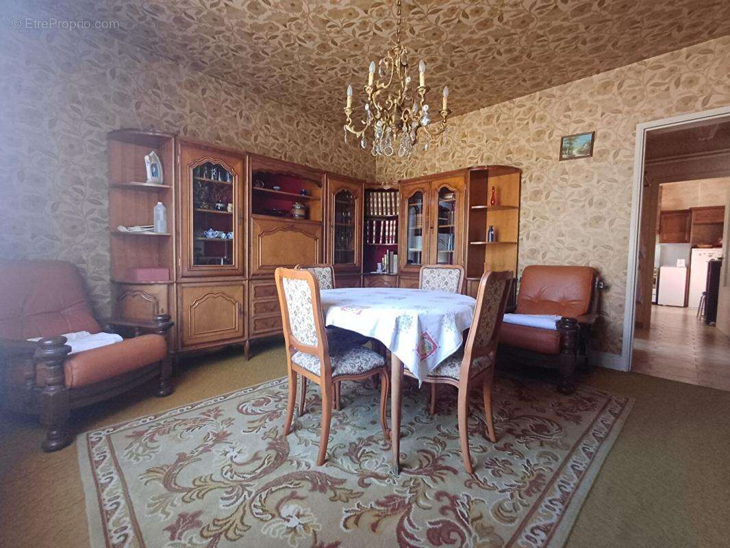 Maison à LA CHAUSSEE-SUR-MARNE