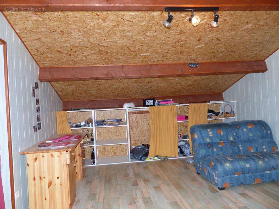 Maison à SAINT-PIERRE-EYNAC