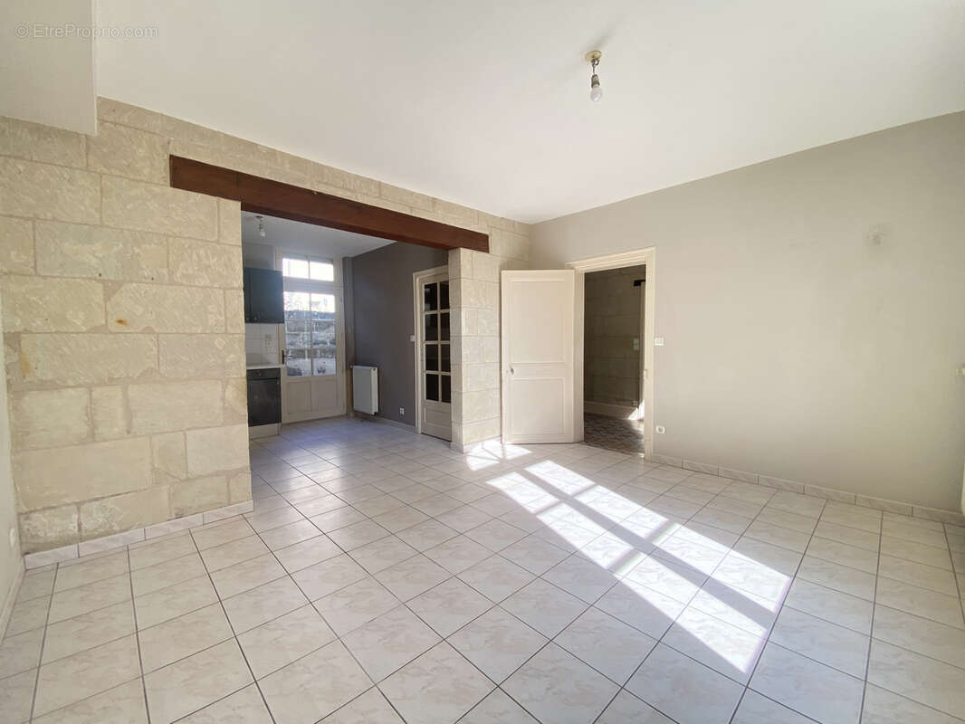 Maison à FONTEVRAUD-L&#039;ABBAYE