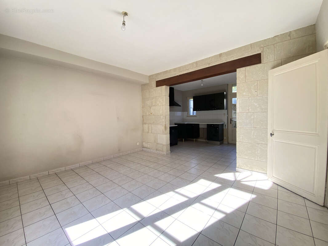 Maison à FONTEVRAUD-L&#039;ABBAYE