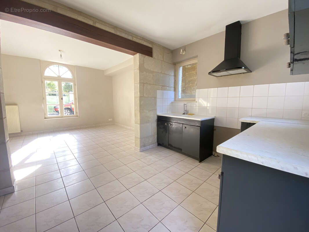 Maison à FONTEVRAUD-L&#039;ABBAYE