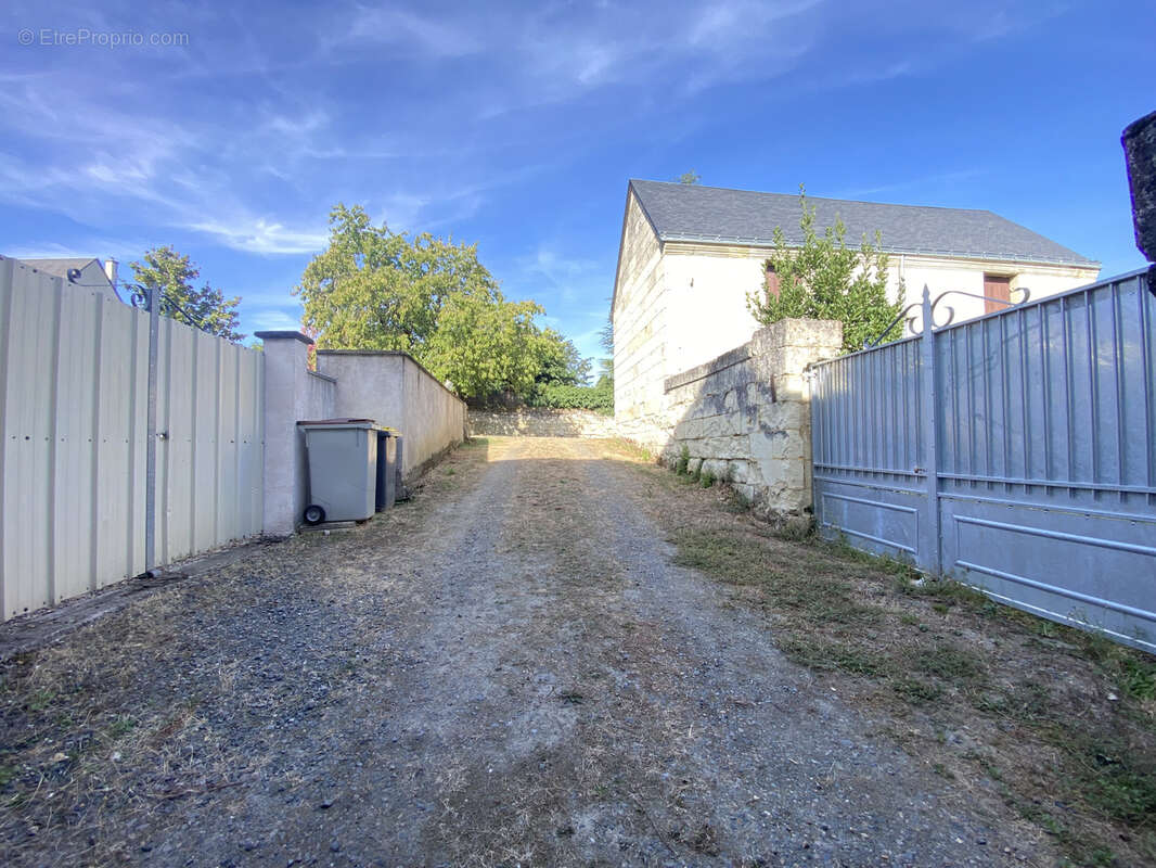 Maison à FONTEVRAUD-L&#039;ABBAYE