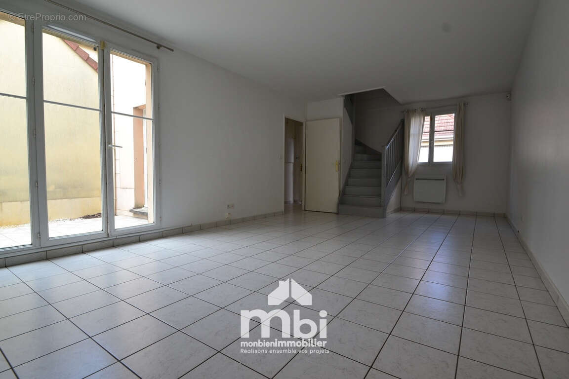 Maison à SAINT-WITZ