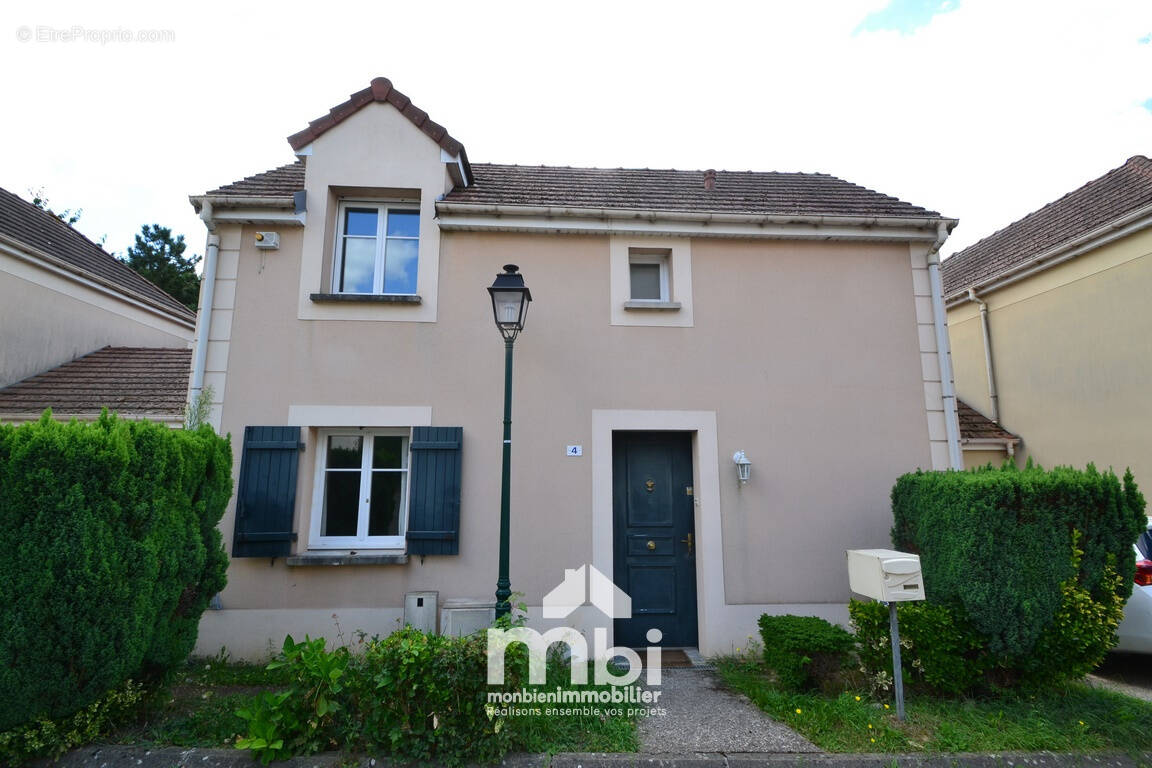 Maison à SAINT-WITZ