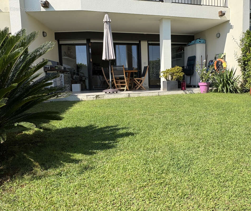 Appartement à COGOLIN