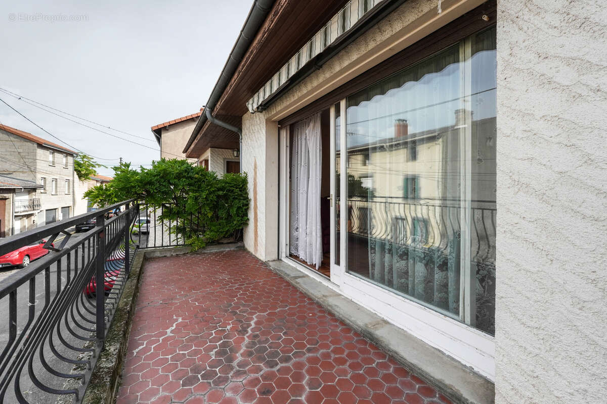 Maison à PONT-DU-CHATEAU