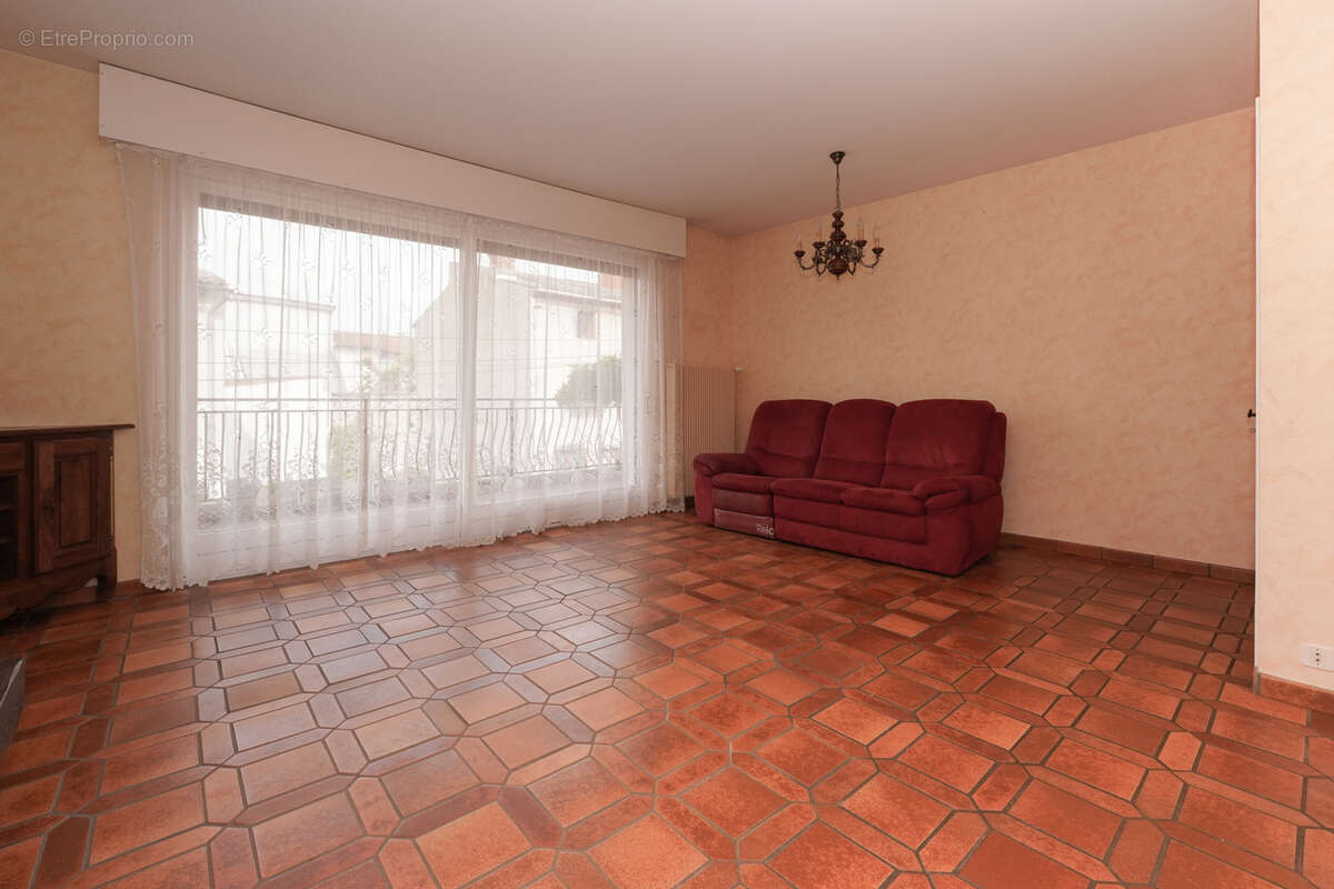 Maison à PONT-DU-CHATEAU