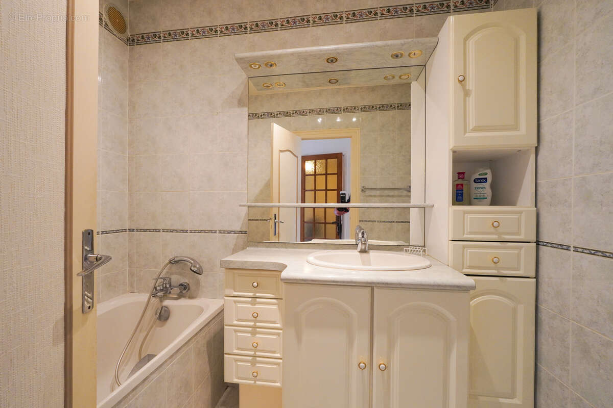 Maison à PONT-DU-CHATEAU