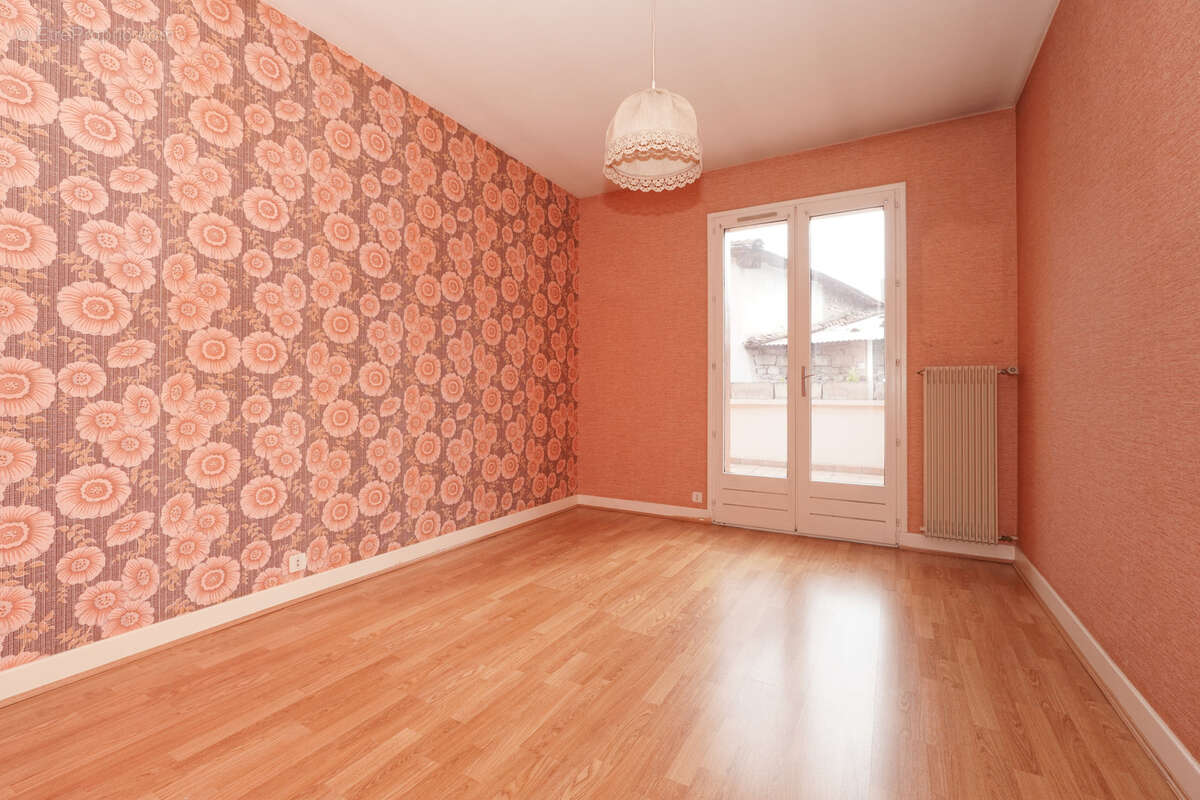 Maison à PONT-DU-CHATEAU