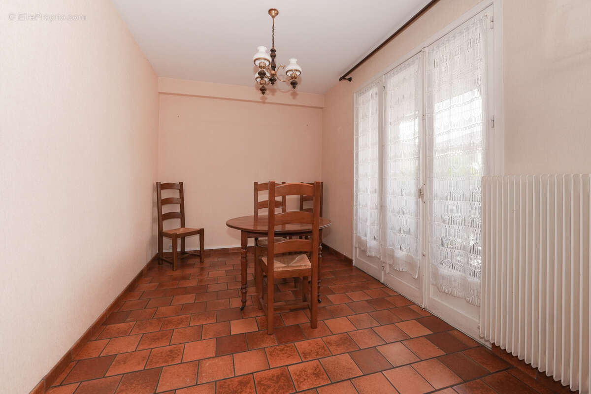 Maison à PONT-DU-CHATEAU