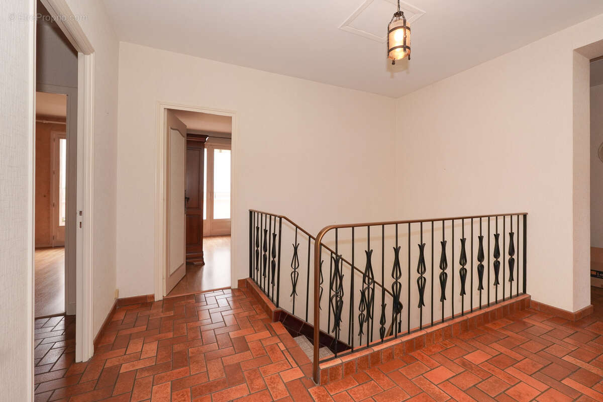 Maison à PONT-DU-CHATEAU