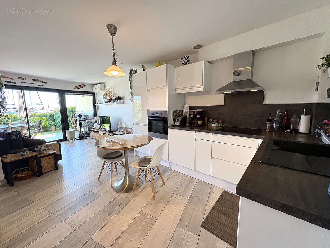 Appartement à COGOLIN