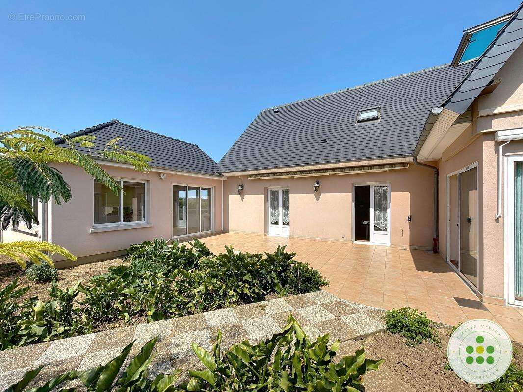 Maison à BAILLEAU-L&#039;EVEQUE