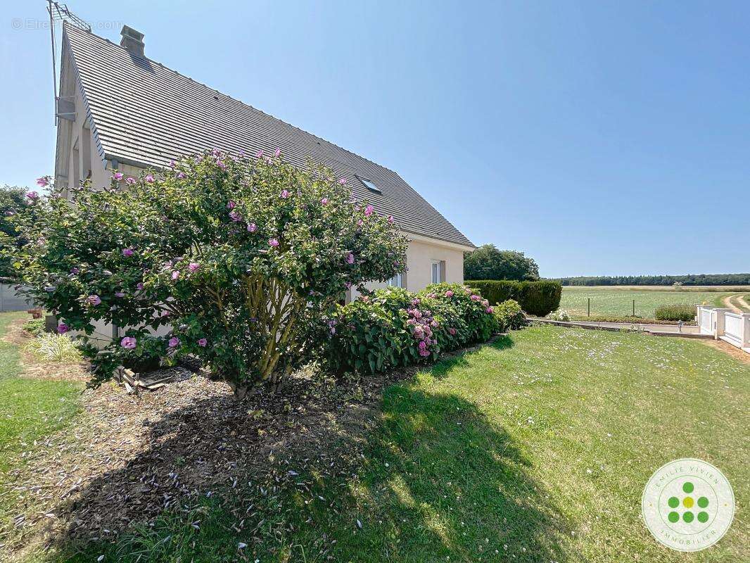 Maison à BAILLEAU-L&#039;EVEQUE