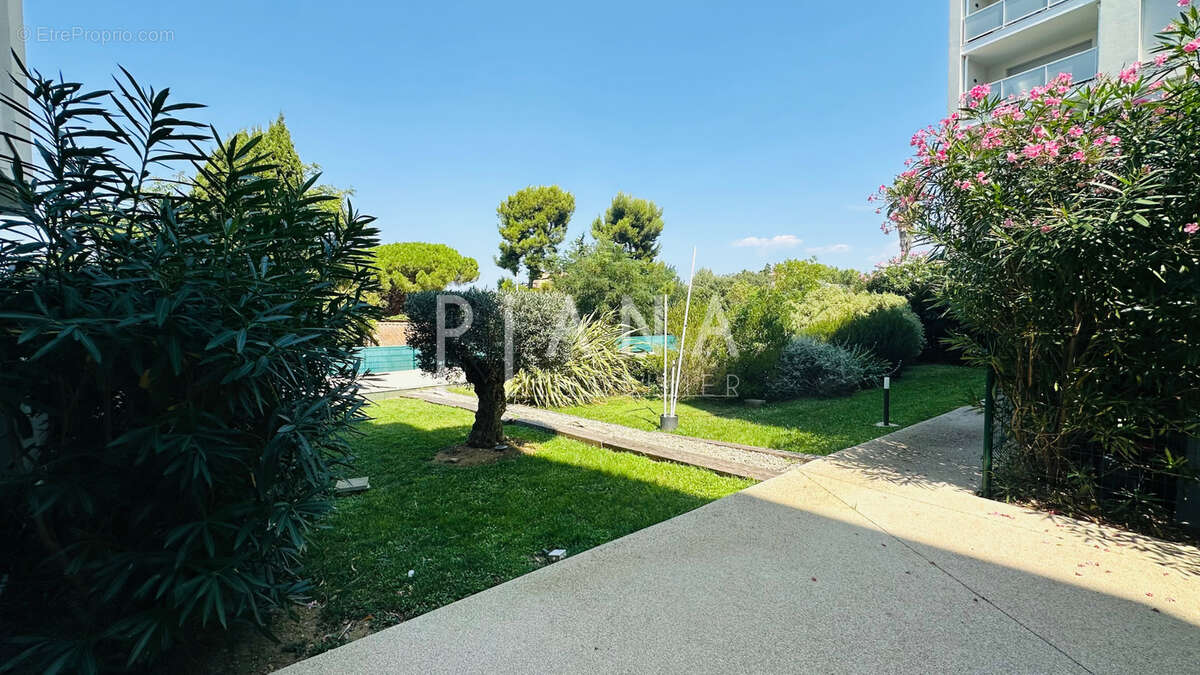 Appartement à MARSEILLE-8E