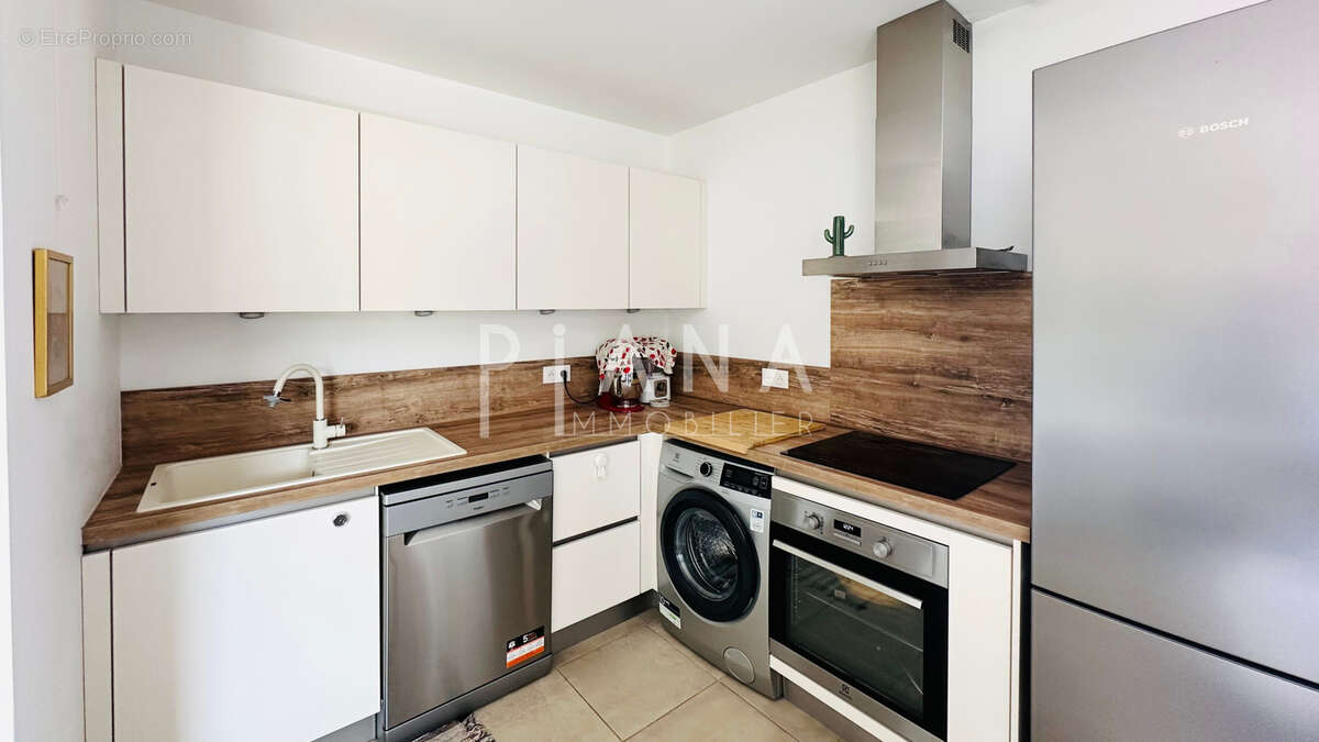 Appartement à MARSEILLE-8E