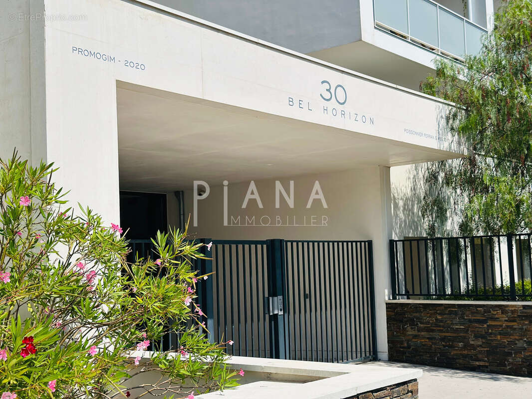 Appartement à MARSEILLE-8E