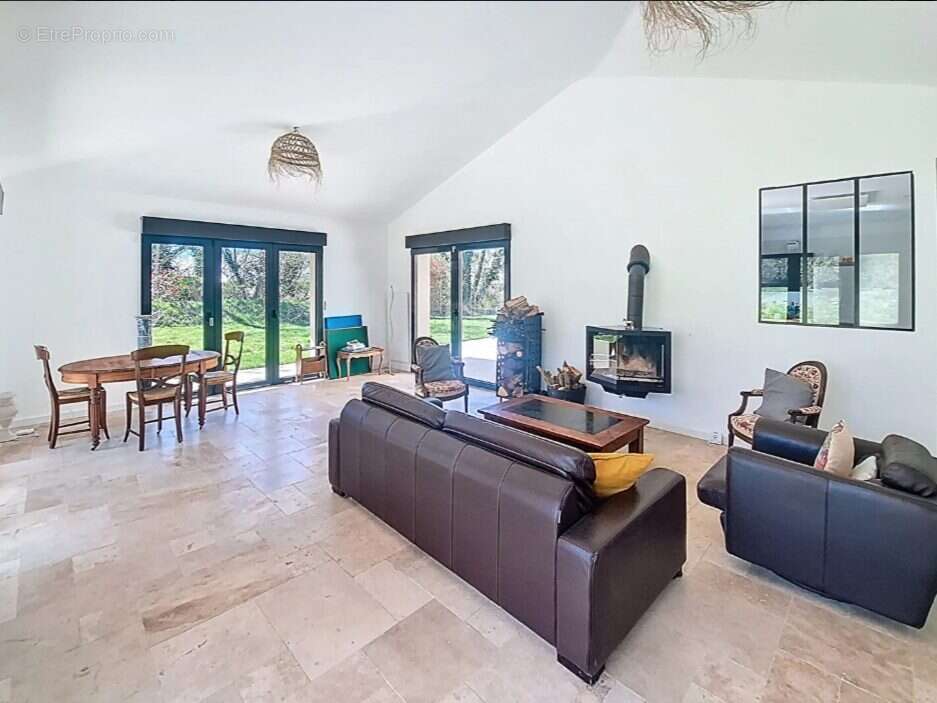 Maison à AUBERVILLE